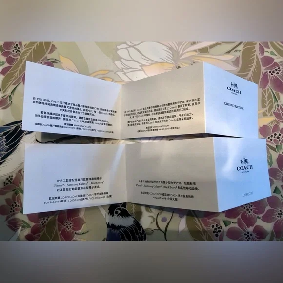 Classic Coach Black Leather Wristlet Wallet NWT,NIB,BRAND NEW FESTIVE Gift Box! - Picture 4 of 14